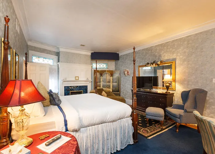 Hotel Boggs Mansion Pittsburgh