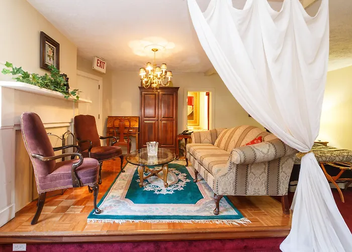 Hotel Boggs Mansion 3*