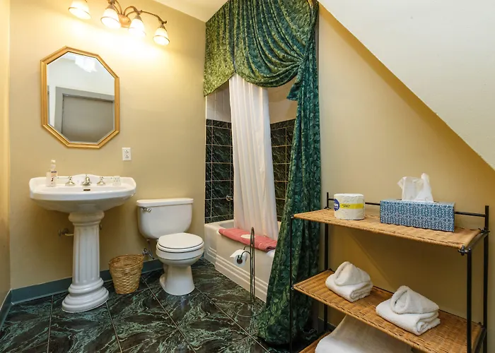 Boggs Mansion 3* Pittsburgh