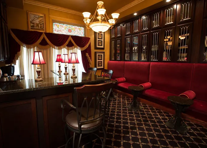 Hotel Boggs Mansion 3*