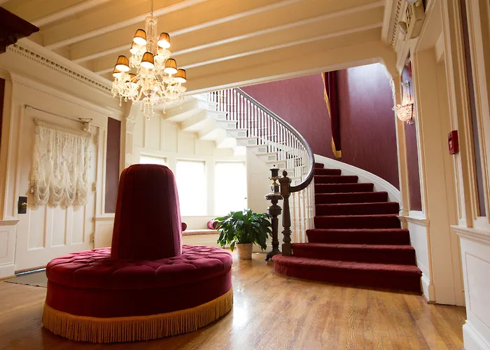 Boggs Mansion Hotel