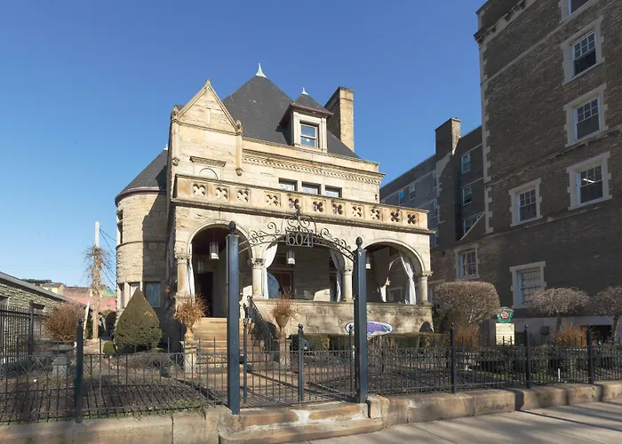 Hotel Boggs Mansion